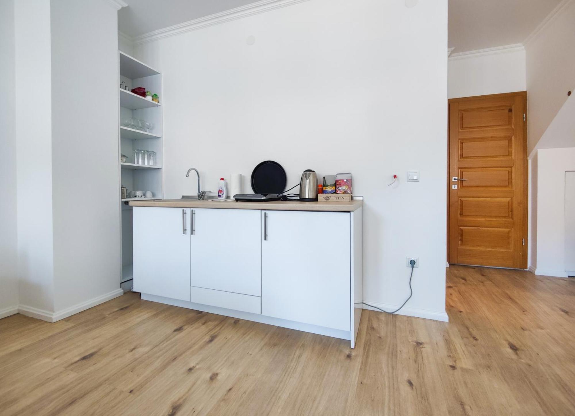 Central Apartment コニツ エクステリア 写真